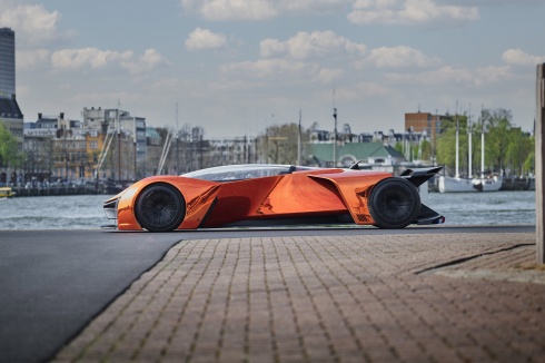 Reflecterende lak op Fordzilla P1 concept car houdt Nederlandse gamers oranje spiegel voor