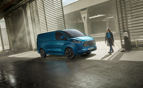 Ford sluit zich aan bij beroep op EU voor 100% verkoop van volledig elektrische voertuigen tegen 2035